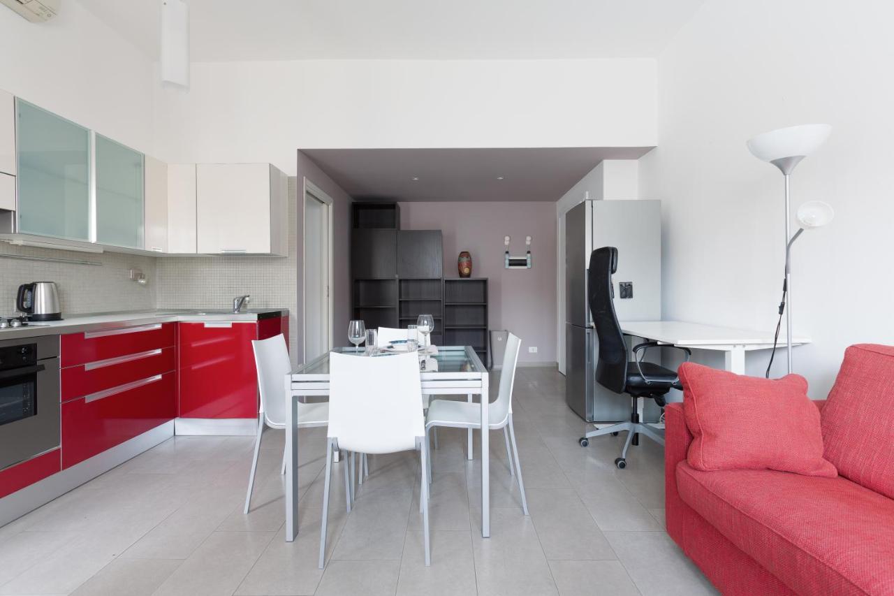 Cozy Apt With Balcony - Mm2 Sant'Agostino Apartamento Milão Exterior foto
